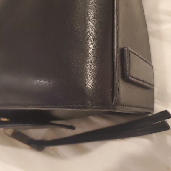 Vince Camuto Signature Crossbody Satchel Bag (#8) - Picture 11 of 12